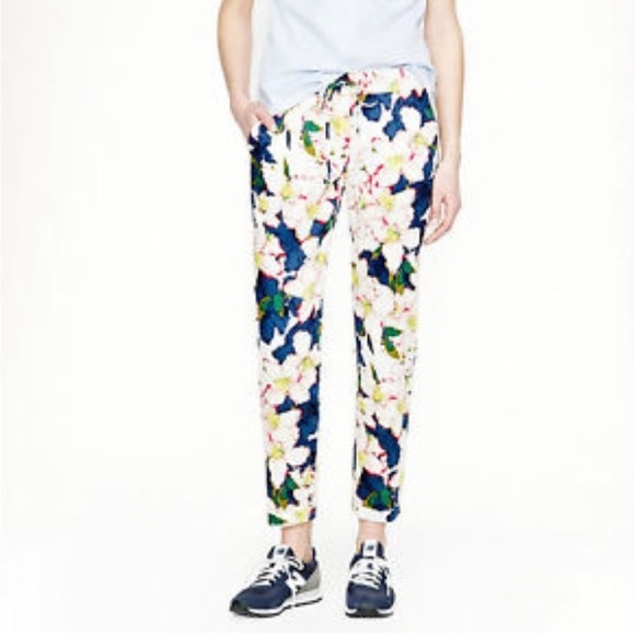 J. Crew Drawstring Pant in Cove Floral size 2 - Picture 2 of 4